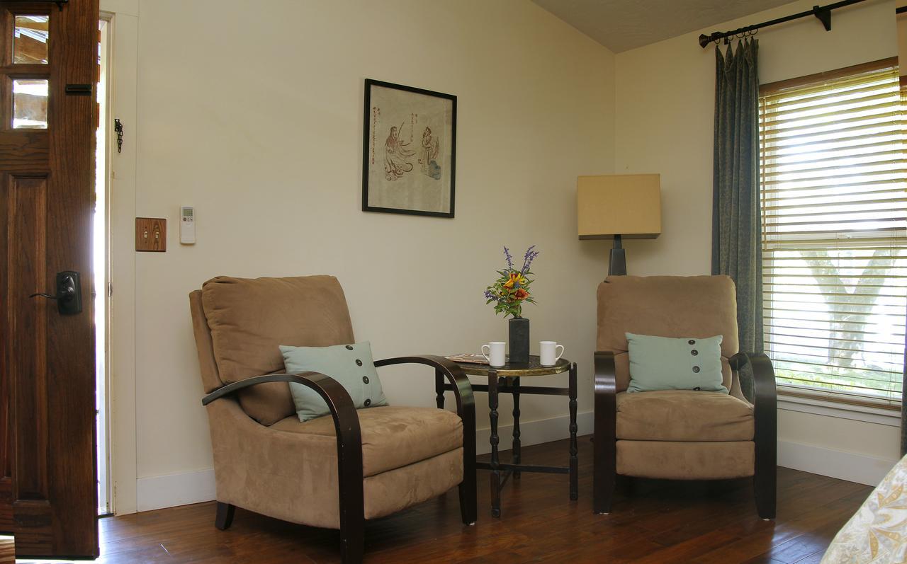 Coho Cottages Willow Creek Esterno foto